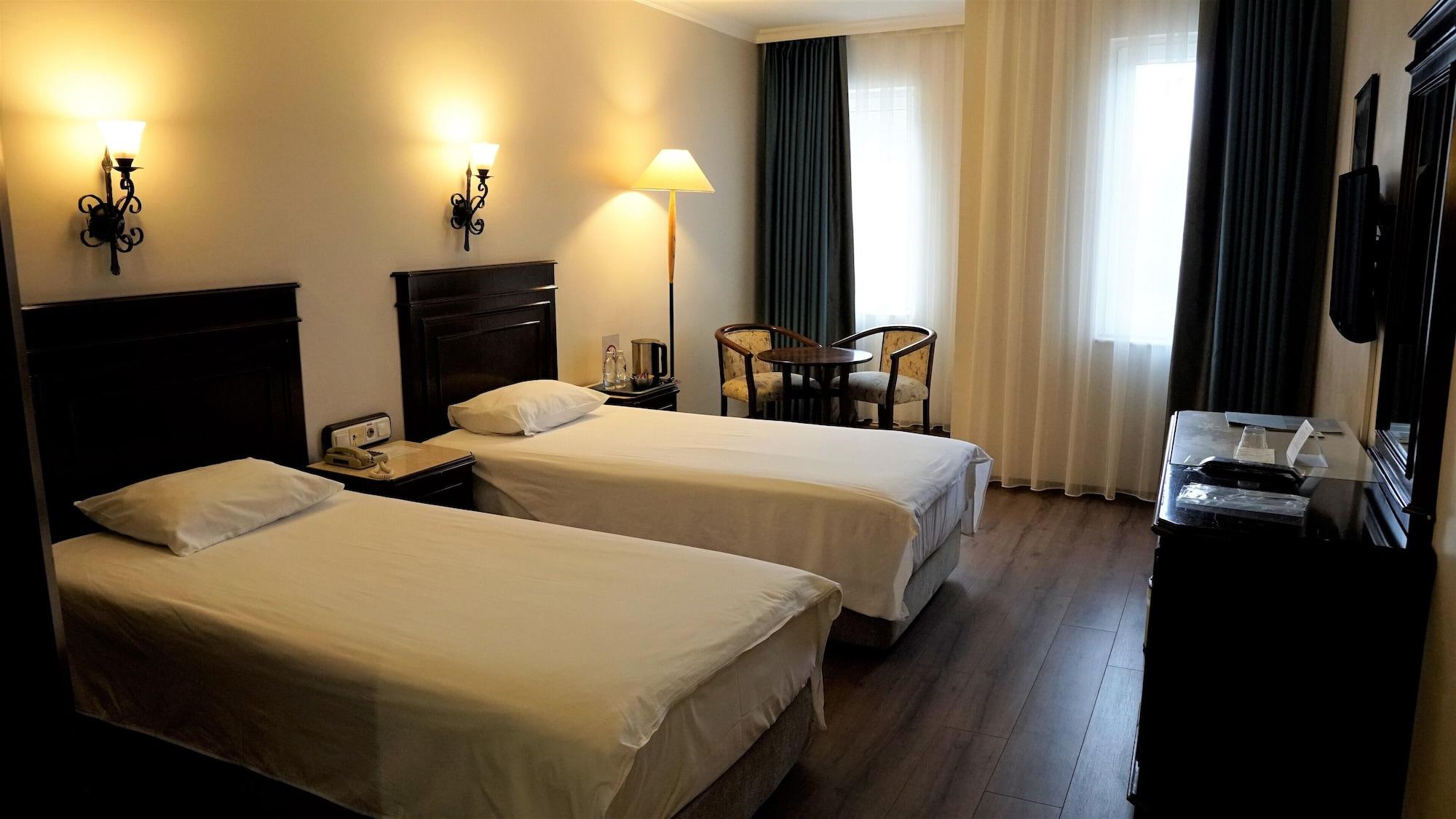 Montania Town Hotel มูดานยา ภายนอก รูปภาพ