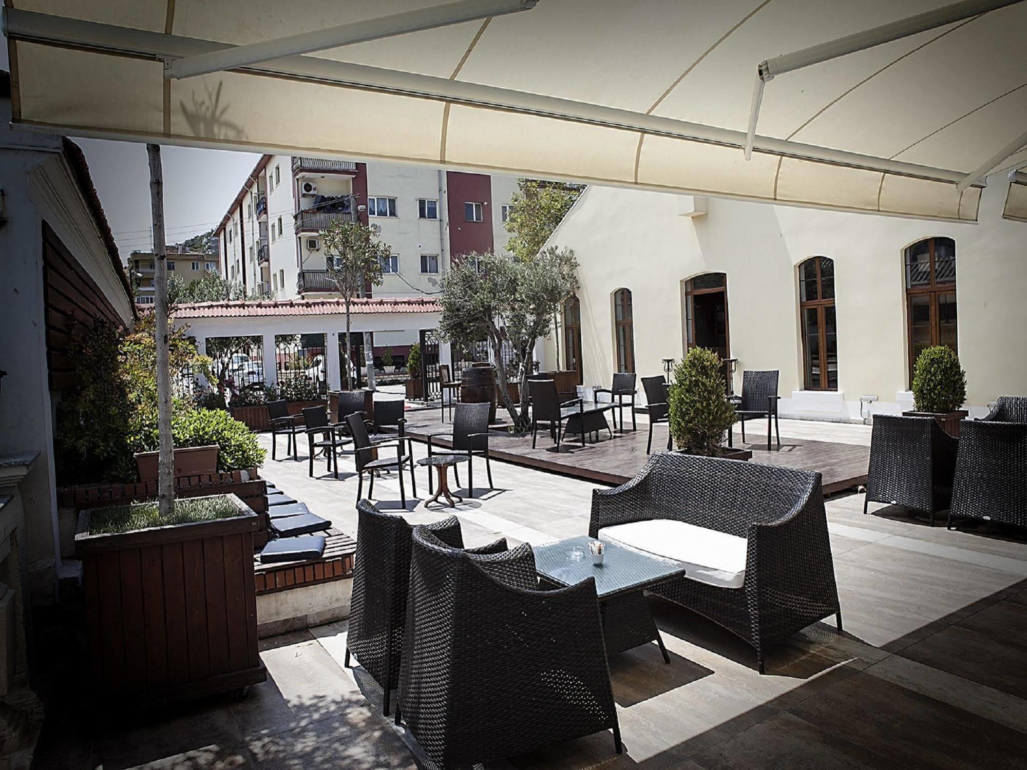 Montania Town Hotel มูดานยา ภายนอก รูปภาพ