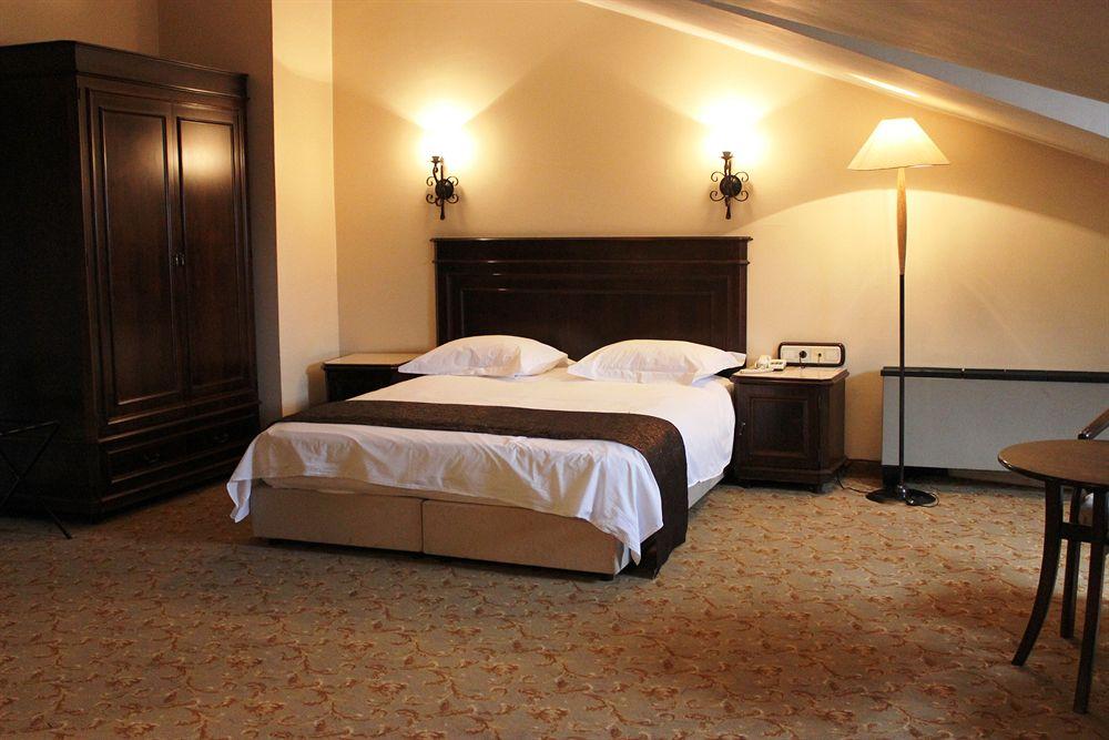 Montania Town Hotel มูดานยา ภายนอก รูปภาพ